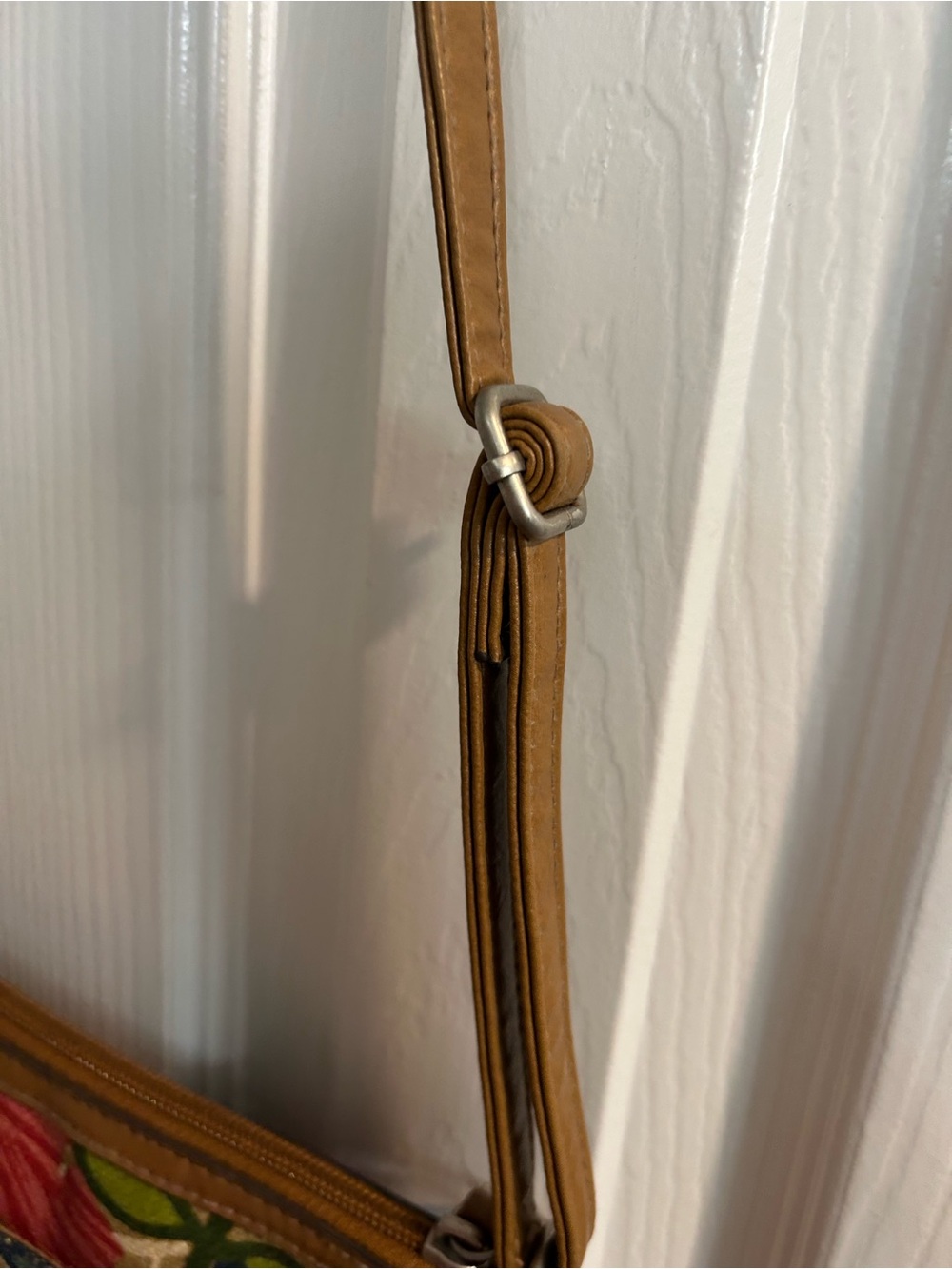 Relic by Fossil Crossbody Purse Brown Pink Blue Floral Canvas Slim Zip Top Boho - Picture 3 of 9